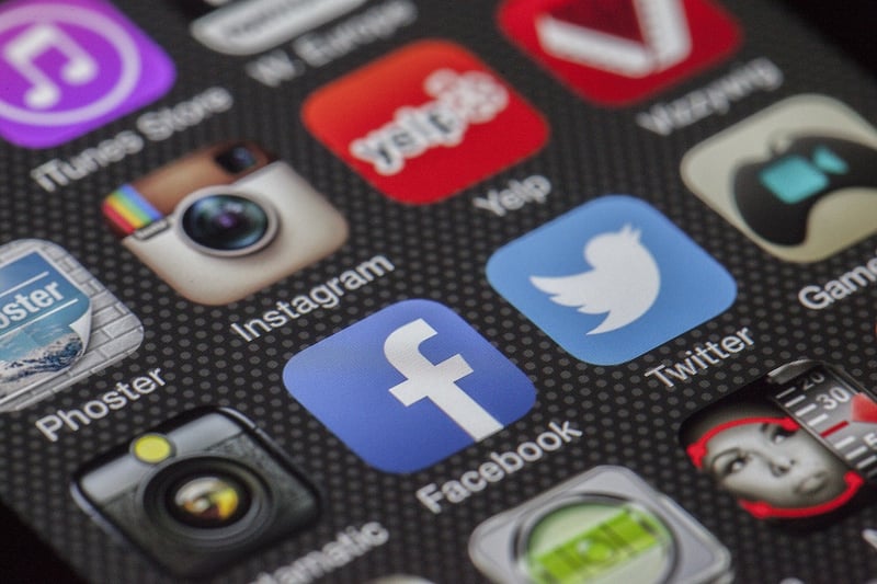 Social Media Feuds